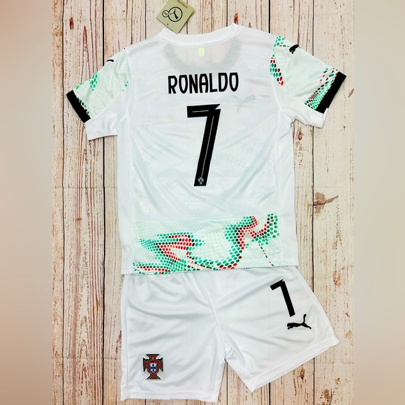 Youth Ronaldo Portugal Kit Jersey + Shorts Kids Soccer Sets (LARGE) Age 10-12 - Picture 2 of 4